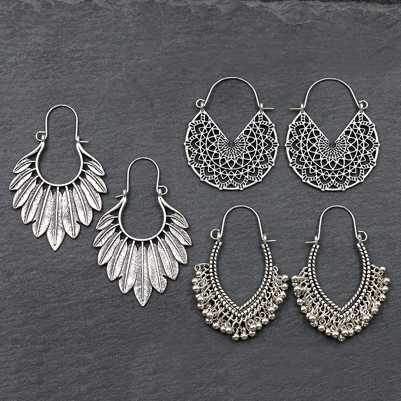 Antike versilberte hohle Legie – Ethnic Fashion India Bewertung und Preis
